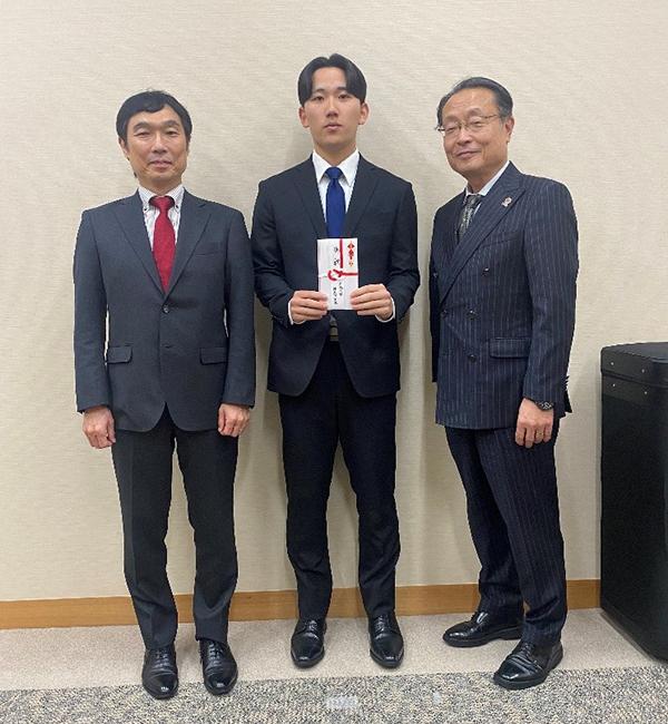 >経済学部 経済学科 3年 岩本 龍進 さん