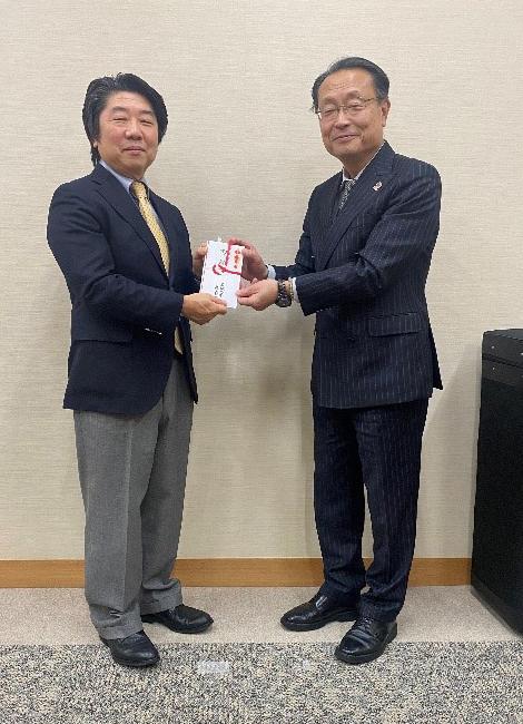 令和6年度 経営・経済学部 卒業祝賀会祝金贈呈