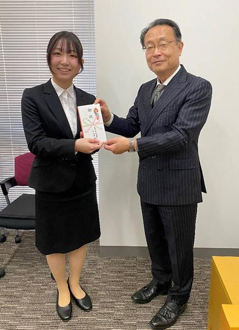 経営学部 経営学科 2年 杉田 優月 さん